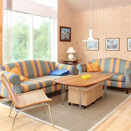Casa vacanze Three-bedroom Holiday In